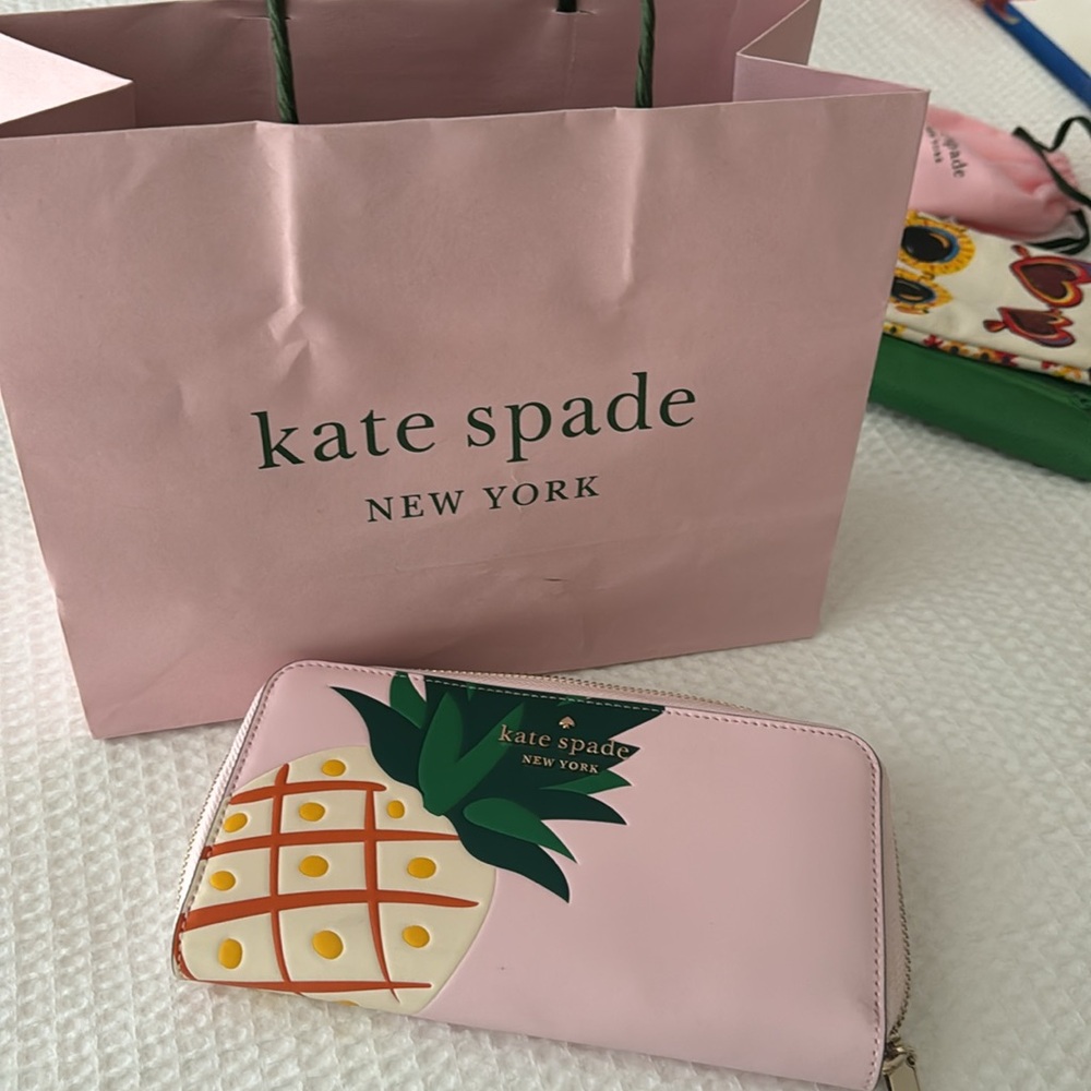 Kate Spade Colada wallet
